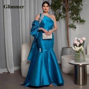 Runway-jurken Glimmer Elegante Halter Celebrity Trumpet Satin-sequels
