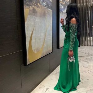 Runway -jurken groene elegante avondjurk strapless lange mouwen dans jurk saoedi -Arabische vrouwen dragen elegante feestkleding 2024 nieuw