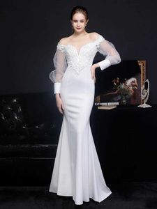 Runway -jurken yidingzs elegante witte satijnen appliques kralen trouwjurk vrouwen door tule long slve party jurk y240426