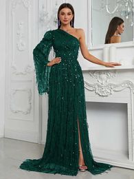 Runway -jurken Yisikado Giffniseti One Shoulder Split Digh Pequin Formal Dress Evening Jurk 2024 Y240426