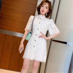 Runway French Summer Women's Elegante Slim Luxury Gem Button Design Lace Vintage Ladies Vestido de cintura alta Vestido 210529