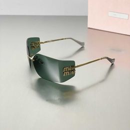 Lunettes de piste pour femmes Miaos nouvelles lunettes de soleil Miu 54ys identiques à Zhang Yuanyings tendance sans cadre une pièce grand cadre ZLKO