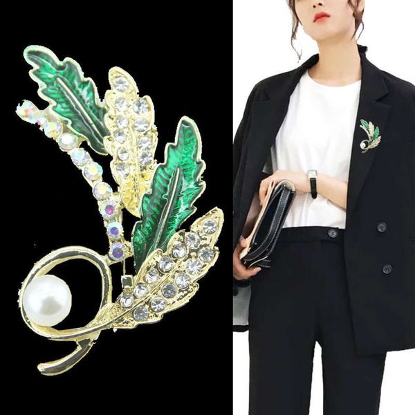 Oreja de trigo rural de cuatro hojas tachonada con broche de perlas de diamantes para cárdigan de estilo étnico minimalista para mujer, accesorios de traje, accesorios de alfiler