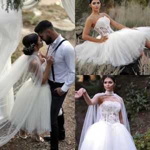 Pays rustique robes de mariée sans bretelles dentelle perlée thé longueur robes de mariée courtes pas cher robes de mariée bohme 2019 pour petite mariée