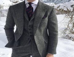 Tuxedos de mariage gris foncé rustique en laine à chevrons Tweed Slim Fit Men039s costume veste gilet pantalon ferme bal marié tenue Plu4735894