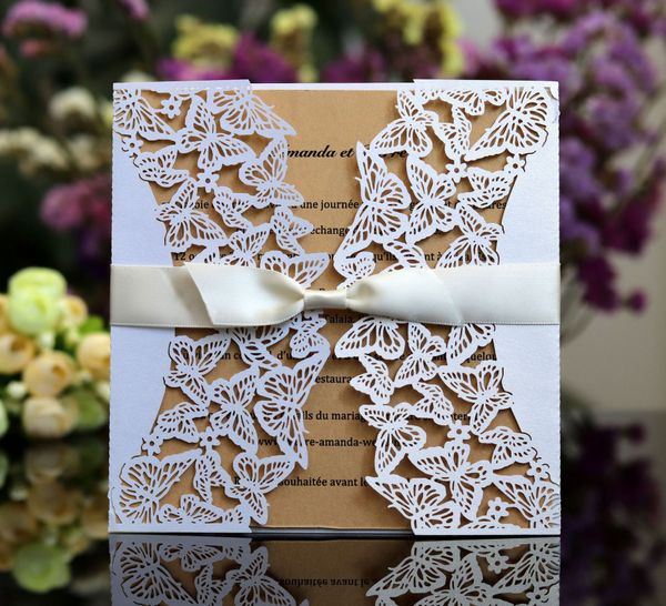 Invitations de mariage rustiques évider des papillons cartes d'invitation de festival gracieux avec ruban blanc rétro papier kraft cartes Boho AL8256