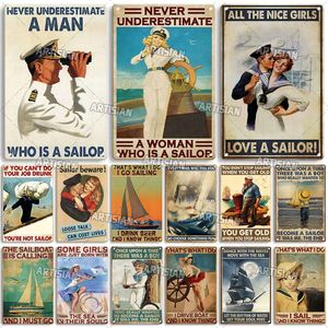 Rusty Sailor Metal Signs Poster Love Is In The Sea Peinture en métal Vintage Sailor Boat Wall Tin Sign Posters Home Room Ship Decor Femme Sailor Iron Painting W01