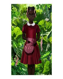 Ruud van Empel debout dans la peinture verte robe rouge affiche imprimée décor à la maison encadré ou non encadré Poppaper Material4096525