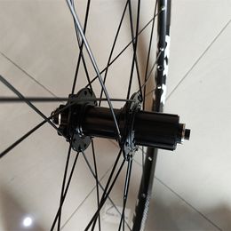 RXR Mountain Bike Wheelset 27,5 pouces RW3 Frein à disque en alliage en aluminium 5 roulements 7-11Speed à travers les pièces MTB de roue à vélo d'essieu / QR