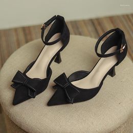 S talons stiletto femmes sandales d'été wanwan lei style doux mi-talon robe robe pointue orteil bowknot pompes dre pompe