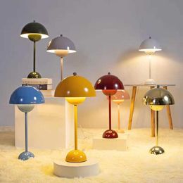 S LED USB Mushroom Recargable Desk Lamp Bedide Bloembud Slaapkamer Tafel Nachtlichten Decoratie Standlights AA230421