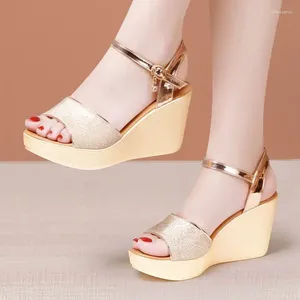 S Sandales 8cm Small Size 32-43 Talons hauts confortables Chaussures en cuir authentiques 2024 Summer Women's Platform Cendages Office Beach Mom Sandal Talal Hoe Shoe Femme '