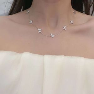 S Sier plaqué Mini collier papillon plein de diamants collier ras du cou chaîne dames tempérament léger petit et populaire