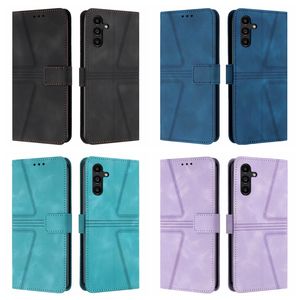 Cas S24 pour Samsung S23 Ultra Fe plus S22 A15 A35 A55 A05S A34 A54 A14 Triangle PU Wallet Cas de la carte d'identité de mode rétro Habit de couverture de la carte d'identité de la carte d'identité de mode rétro avec bracele