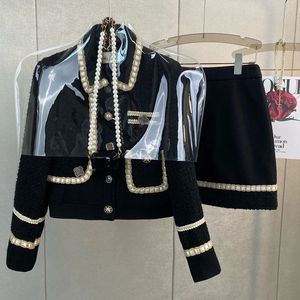 S2xl Femmes Tweed Jacquard Black Cost Jacket Coat Top et mini une jupe de ligne en deux pièces tenue élégante 2023 Tissu de fête d'hiver 240507