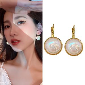 S3097 bijoux de mode coloré sirène Hime fausse perle boucle d'oreille conception de Niche cerceau oreille Clip boucles d'oreilles