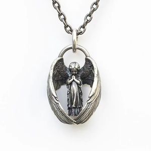 S3552 Bijoux De Mode Rétro Ailes D'ange Pendentif Collier Pour Homme Femmes Niche Conception Unisexe Aile Colliers