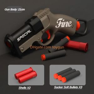 S686 Shotgun Sucker Bullets Toy Gun Model Soft Bullets Pistol Shell Ejection Launcher Outdoor CS PUBG GAM