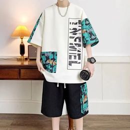S6xl Grands Mens Sports Suit Japan High Street Fashion Tshirt Shorts Twopiece Set Men Retro Neck Top Designer Clothes 240422