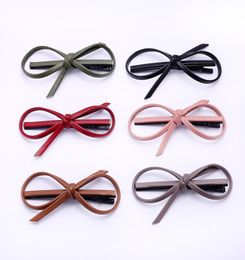 S910 Bijoux De Mode Vintage À La Main En Cuir PU Bowknot Barrette Pince À Cheveux Femmes Filles Épingle À Cheveux Dukbill Barrettes Dentées7308944