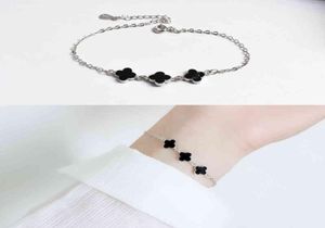 S925 Sier Drop Glaze Black Clover Bracelet Korean Chic Temperamento simple Women039s Hand Fashion Jewely6899839