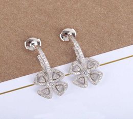S925 Silver Charm Drop Brongle avec tous les diamants et la forme de fleur Design Hollow Design For Women Wedding Jewelry Gift Have Box STA3844174