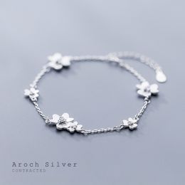 S925 zilveren vrouwelijke Japanse armbandbracelet koreaanse wind kleine verse drie bloemblad bloem armband zoet en mooie bloem hand sieraden vrouw