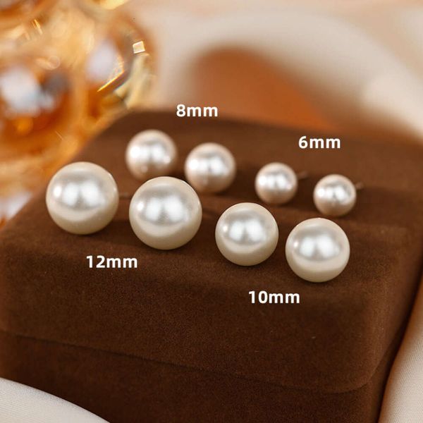 S925 Silver Fever Boucles d'oreilles en perles de style Femmes Lumière haut de gamme 2023 Nouveau petit et populaire Design