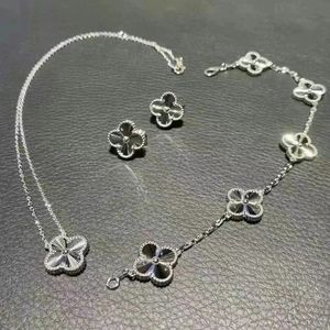 S925 Silver Lucky Clover Collier Sailormoon Designer Jewelry Classic Four Leaf Luxury Goth Whale Sister Nature a Chain Choker Colliers Gift