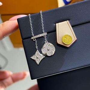 S925 argent luxe V marque collier trèfle marin lune bijoux de créateur pour les femmes ont chaîne moissanite tour de cou bling diamant cristal pendentif colliers