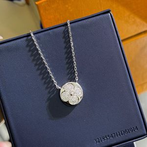 S925 zilveren luxe V merk sailmoon klaver ketting designer sieraden voor vrouwen hebben moissanite link chain choker diamant glans kristallen hanger kettingen