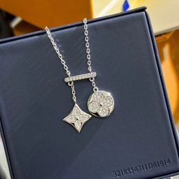 S925 Silver Luxury V Brand Sailormoon Necklace Designer Sieraden voor vrouwen hebben Moissanite Link Chain Choker Bling Diamond Crystal Pendant kettingen