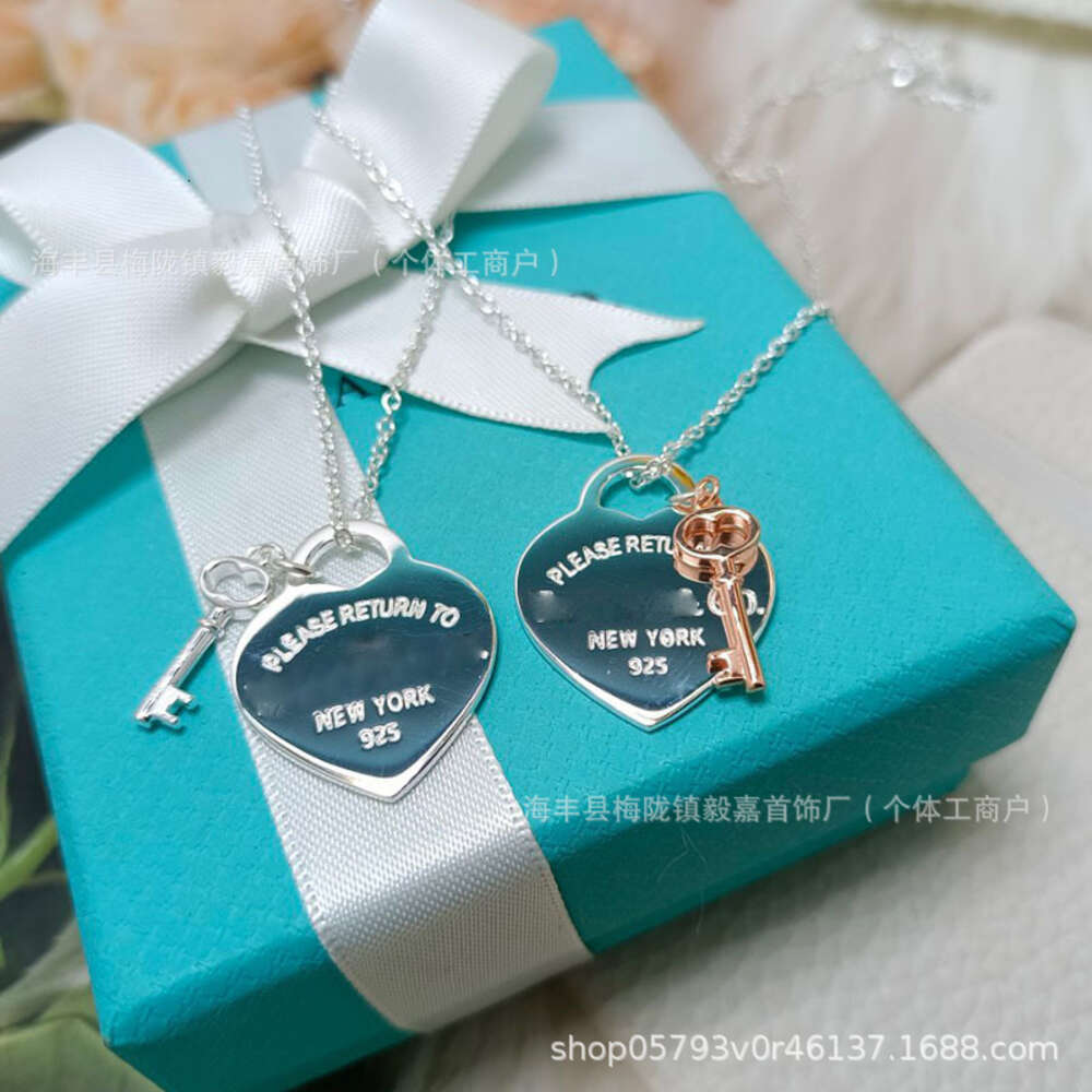 S925 Silver tiffanyjewelry heart Pendants Seiko High Edition 925 Rose Gold Key Necklace Di Love Pendant Collar Chain