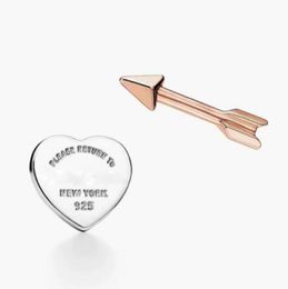S925 sterling zilveren oorbellen stud zoete hart pijl asymmetrische designer oorbellen voor vrouwen luxe merk nieuwste engagement elegante oorringen oorbel sieraden