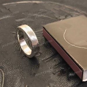 S925 Sterling zilveren sieraden gepersonaliseerde eenvoudige heilige zwaard kruis bloem brief Chromees ring harten ring zilveren getijdenmensen ring CH ring