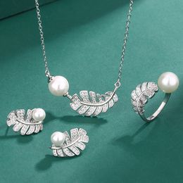 Pendientes de perlas de lujo de plata esterlina S925, collar colgante, joyería para mujeres, aretes de diseñador de plumas de cristal brillante, aretes, collares, aretes