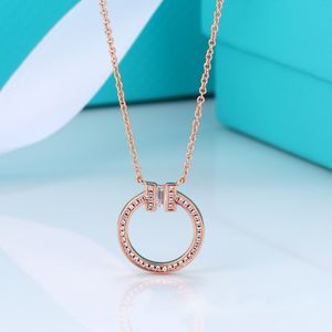 S925 sterling verzilverde ronde letters designer hanger ketting voor vrouwen kruis ketting leuke choker luxe merk cirkel kettingen sieraden cadeau