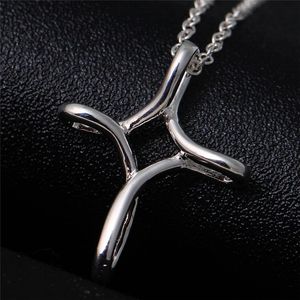 S925 Sterling verzilverde gedraaide holte uitkruising Cross Pendent ketting voor vrouwen christelijke sieraden mooie cadeau groothandelsprijs