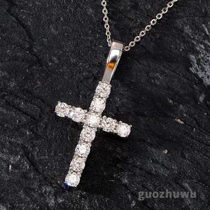 S925 Sterling Silver Prong Moissanite Cross Pendentif Collier Polyvalent Neckchain fine qualité bling diamant Gemstone Rapper colliers