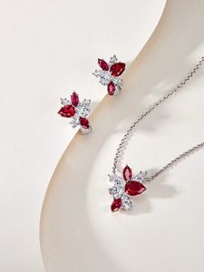 S925 Sterling Silver Ruby sieraden Sets voor vrouwen Crystal Zirkoonbladeren Ketting Bruiloft Rode Gem Stone Oorring Waterdruppel Ontwerp