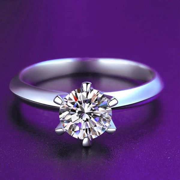 Anillo de plata de ley S925 simple T home seis garras color D Mo Sang anillo de diamantes femenino Tiktok transmisión en caliente con certificado