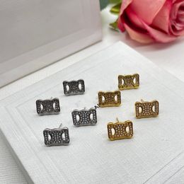 Pendientes de tuerca de diseño dulce de plata de ley S925 para mujer, letras de marca de lujo, bonitos anillos de compromiso, pendientes, joyería