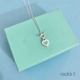 S925 Sterling Silver Women's Blue Heart ketting Letter Love Pendant Simple en Naald Buckle Love Clavicle Chain PQFY