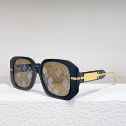 Sacoche Gafas de sol para mujer Moda Marco de placa gruesa Pata de espejo galvanizada FF 40065 Gafas de sol de diseño para hombres Calidad de lujo Edición limitada