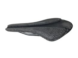 Selles Selle de vélo de route selle de carbone imprimée en 3D fibre de carbone complète avec 200g 7*9mm 300*140mm longueur * largeur 01