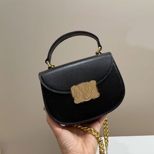 Sacs à selle Triomphe Designer Brand Sac Véritable Cuir Fourre-tout Chaînes Cross Body Luxurys Sac à main Mode Épaule Haute Qualité Sac Femmes Lettre Bourse Téléphone Portefeuille