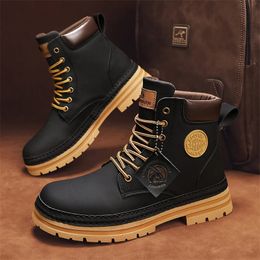 CYYTL Heren Laarzen Winter Casual Schoenen Designer Luxe Platform Cowboy Chelsea Tactische Militaire Werkveiligheid Lederen Enkelsneakers 231110