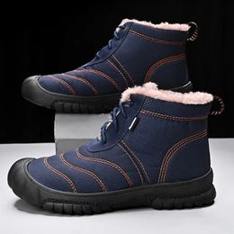 Veiligheidsschoenen Heren Snowboots voor buiten Winter Antislip katoenen schoenen Canvas Ronde neus Suède enkellaarsjes Pluche werkveiligheidslaarzen Wandelaars 231009