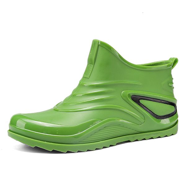 Zapatos de seguridad botas de lluvia de media pantorrilla plataforma impermeable goma mujer moda jardín chanclos PVC pesca botas 230721
