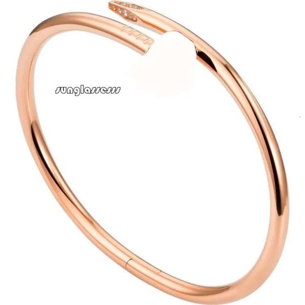 Bracelet Sailormoon Designer pour femmes en acier inoxydable brace-pale plaque d'or sier rose bijoux Bracelets diamants 2024 JJ